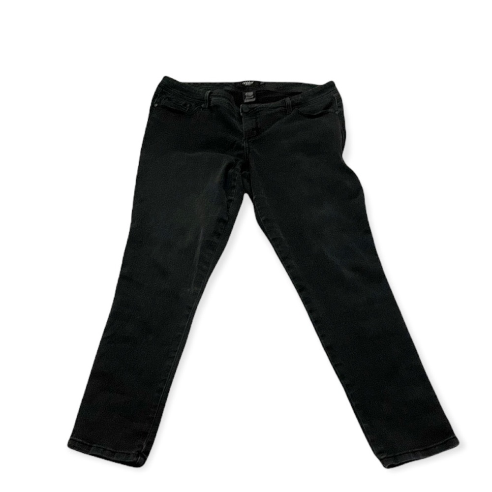 Torrid dark denim skinny Jeans, size 18